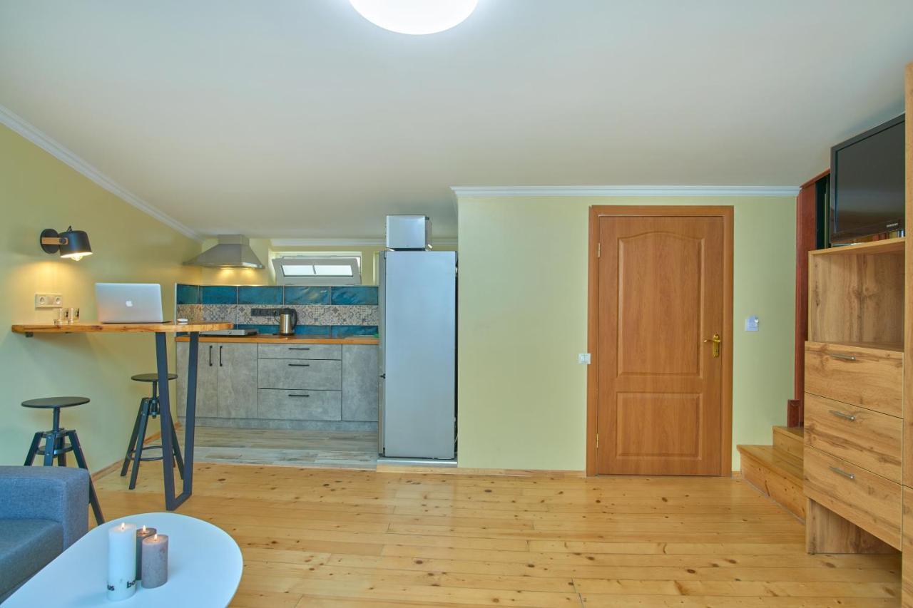 Odessa Comfort House Aparthotel Екстериор снимка
