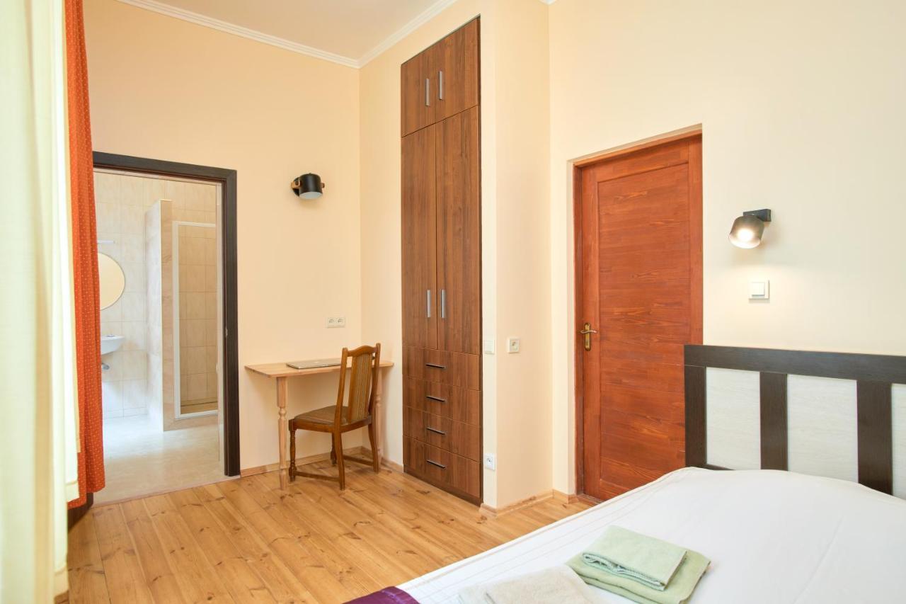 Odessa Comfort House Aparthotel Екстериор снимка