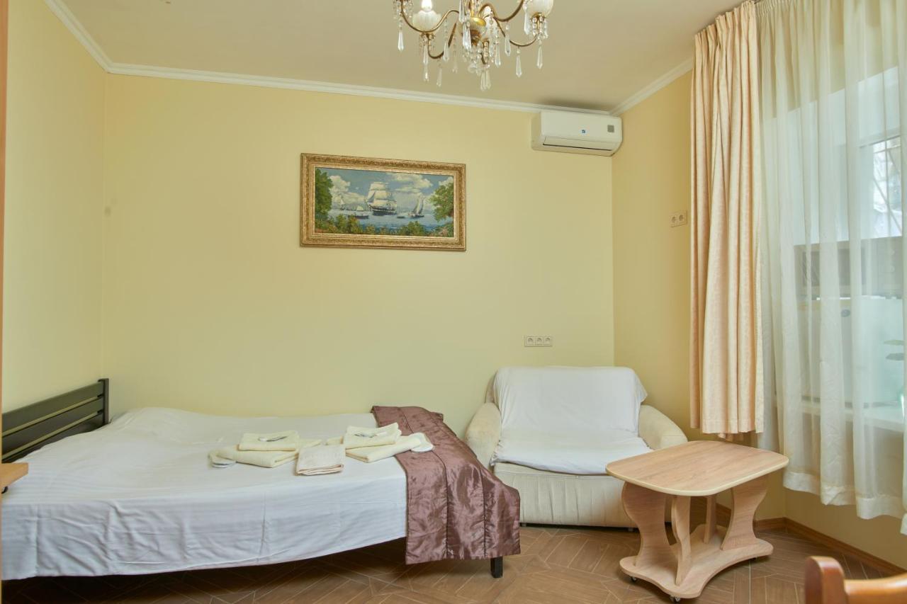Odessa Comfort House Aparthotel Екстериор снимка