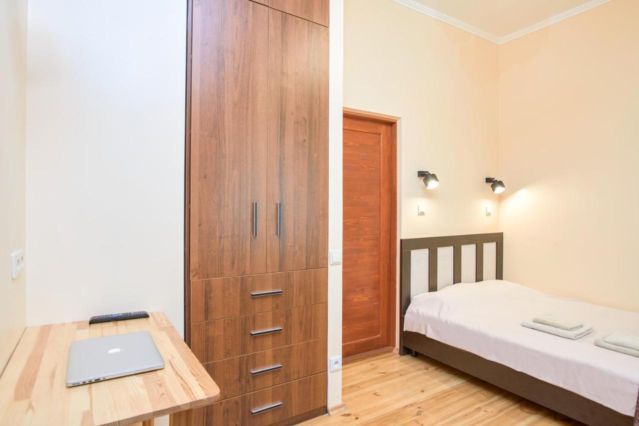 Odessa Comfort House Aparthotel Екстериор снимка